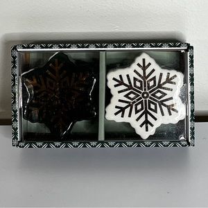 MHI Snowflake Salt & Pepper Shaker Christmas